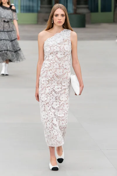 Look 64